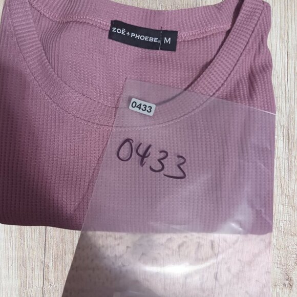 Zoe + Phoebe Mauve Short Sleeve Waffle Knit Top Size Medium Casual Wear - Picture 7 of 7